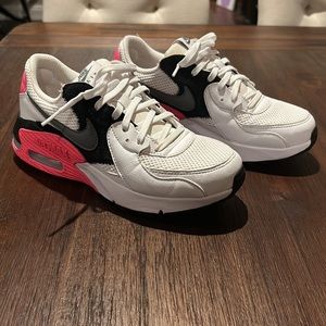 Black White & Pink Nike Air Max’